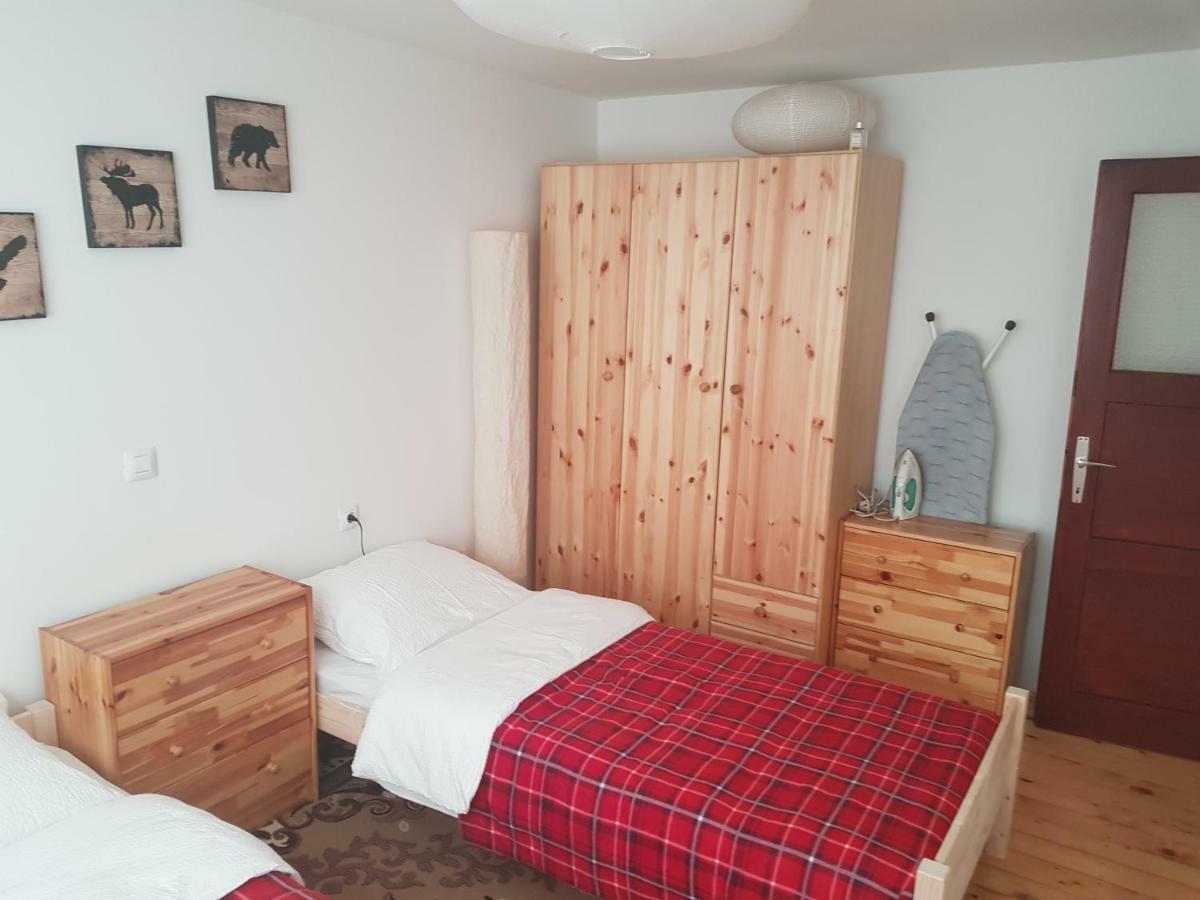 Apartmani Andrej Udbina エクステリア 写真