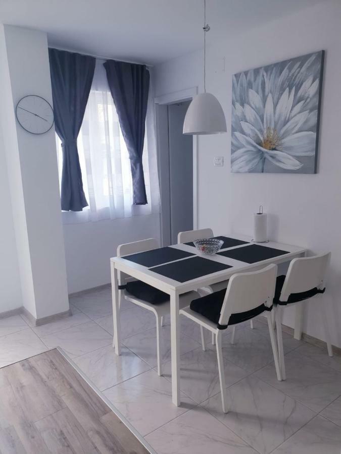 Apartmani Andrej Udbina エクステリア 写真