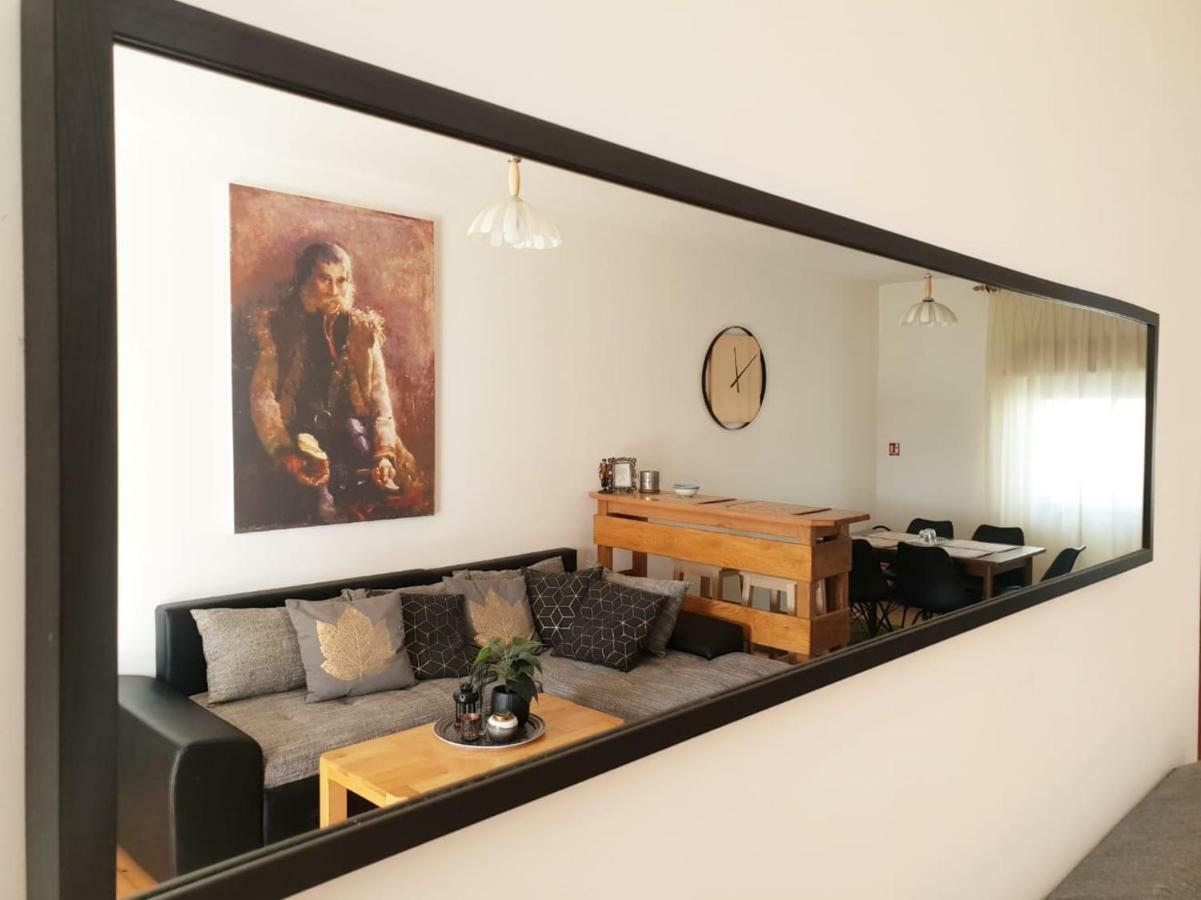 Apartmani Andrej Udbina エクステリア 写真